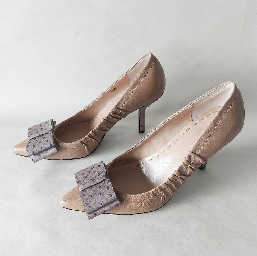 Taupe Pointed-Toe Kitten Heel Pumps with Decorative Bow